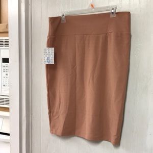 Lularoe Cassie dusty pink